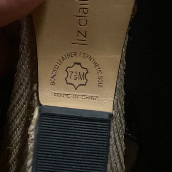 Liz Claiborne Size 7 1/2 M sandals - Picture 6 of 6